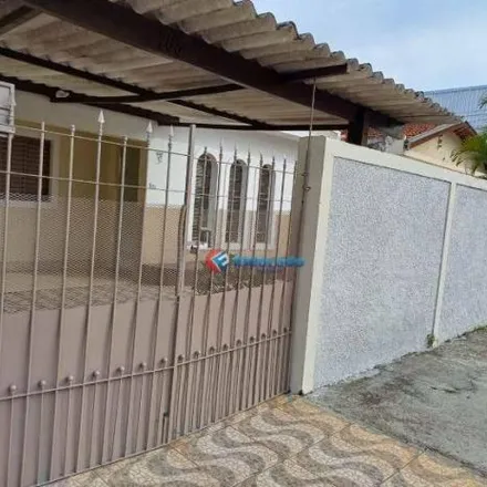 Rent this 2 bed house on Rua Antônio Rocha in São Domingos, Sumaré - SP