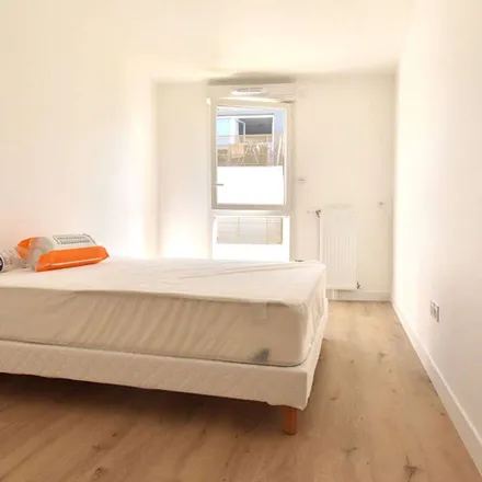 Rent this 1 bed apartment on 21 Avenue Gabriel Péri in 95100 Argenteuil, France