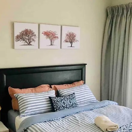 Rent this 2 bed apartment on Johannesburg Ward 32 in Sandton, City of Johannesburg Metropolitan Municipality