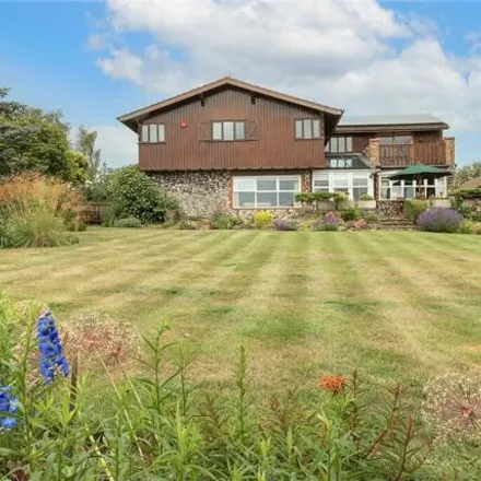 Image 1 - Pie Garden, Flamstead, AL3 8BP, United Kingdom - House for sale