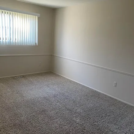 Image 3 - D Court, Sterling Heights, MI 48313, USA - Apartment for rent