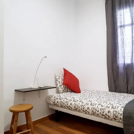 Rent this 3 bed apartment on Biblioteca Santa Eulàlia in Carrer de Pareto, 22