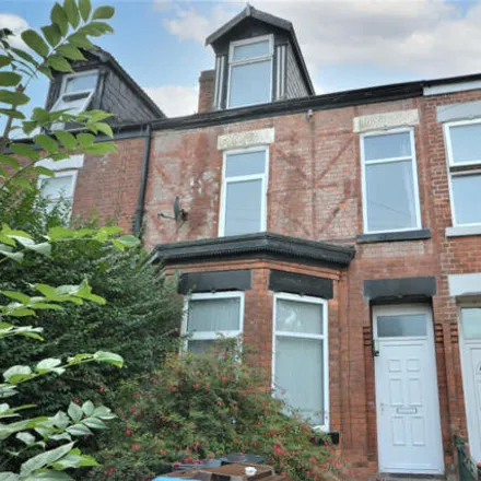 Rent this 4 bed house on Croft Street in Salford, M7 1LR