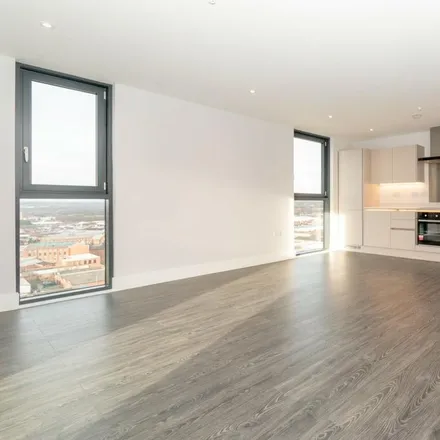Rent this 3 bed apartment on Green Quarter 7 in 6 Cheetham Hill Road, Manchester