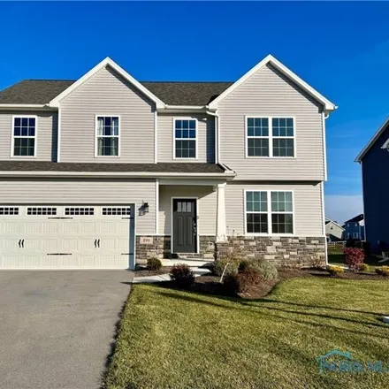 Buy this 4 bed house on Valley Hall Drive in Perrysburg, OH 43551