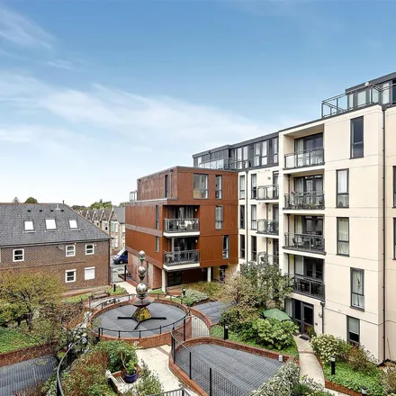 Rent this 1 bed apartment on Guildford Centre in Martyr Road, Guildford