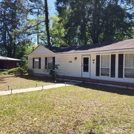 Image 1 - 108 Roseland Cir, Brewton, Alabama, 36426 - House for sale