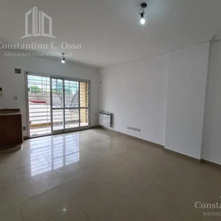 Buy this 1 bed apartment on 2 de Mayo 2762 in 1824 Lanús, Argentina