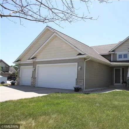 Image 2 - 1128 Horseshoe Lane Southeast, New Prague, Le Sueur County, MN 56071, USA - House for sale