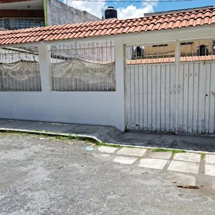 Buy this 2 bed house on Privada Vicente Guerrero in Delegacion de San Mateo Oxtotitlan, 50100 Toluca