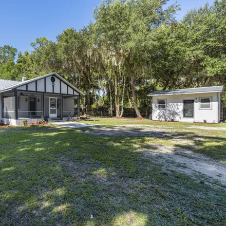 Buy this 3 bed house on 105 Fishcreek Trail in Putnam County, FL 32177