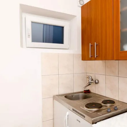 Image 8 - Pomena, Dubrovnik-Neretva County, Croatia - Apartment for rent