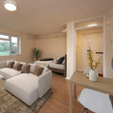 Buy this studio apartment on 9 Long Walk in Tattenham Corner, KT18 5TW