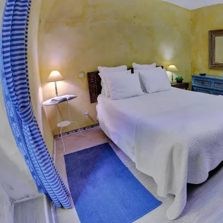 Rent this 1 bed apartment on Rua de Raul Brandão in 4150-574 Porto, Portugal