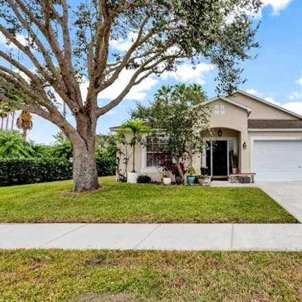 Buy this 3 bed house on 13th Avenue in Indian River County, FL 32690