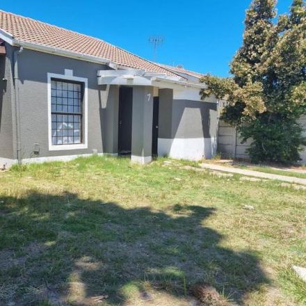Rent this 3 bed house on 9 Shearer Green in Summer Greens, Milnerton