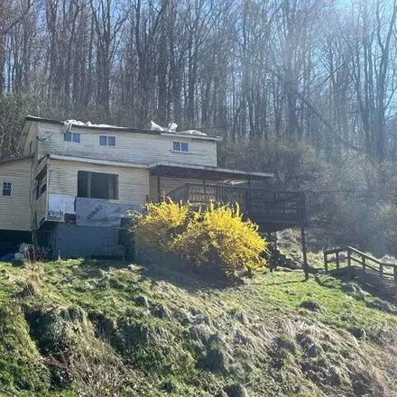Buy this 4 bed house on 19 Mason Dixon Highway in Jere, Monongalia County