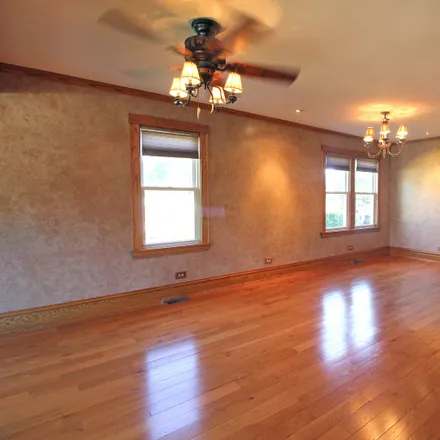 Image 7 - 203 Hill Street, Willow Springs, Lyons Township, IL 60480, USA - Loft for sale
