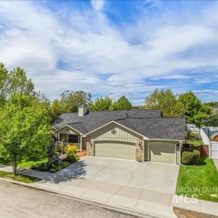 Image 2 - 2872 East Moon Dipper Court, Meridian, ID 83642, USA - House for sale