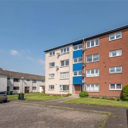 Rent this 2 bed apartment on Uist Place in Perth, PH1 3BU