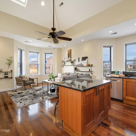 Image 7 - 541 West Briar Place, Chicago, IL 60657, USA - Duplex for sale