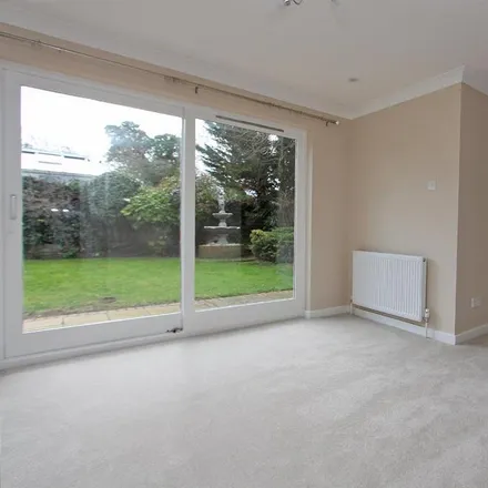 Image 7 - Bridleway Close, Ewell, KT17 3DY, United Kingdom - House for rent