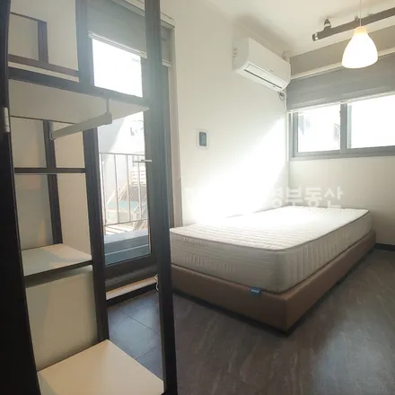 Rent this studio apartment on 서울특별시 강남구 삼성동 150-10