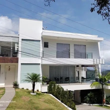 Buy this 4 bed house on Rua Tintureira in Centro, Bombinhas - SC