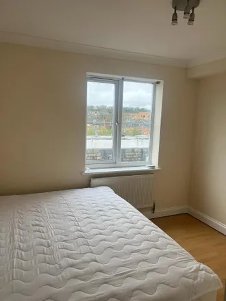 Rent this 1 bed apartment on Luton Dunstable Busway in Luton, LU1 1SQ