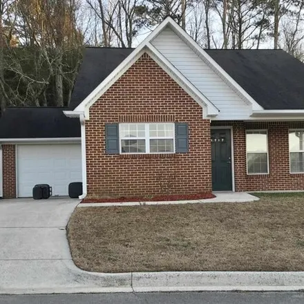 Rent this 3 bed house on 1729 Creek Circle Southeast in Carrol Acres, Cullman