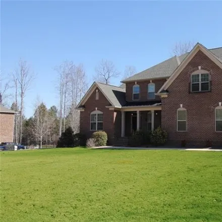 Rent this 5 bed house on 125 Bay Shore Drive in Paradise Point, Gaston County