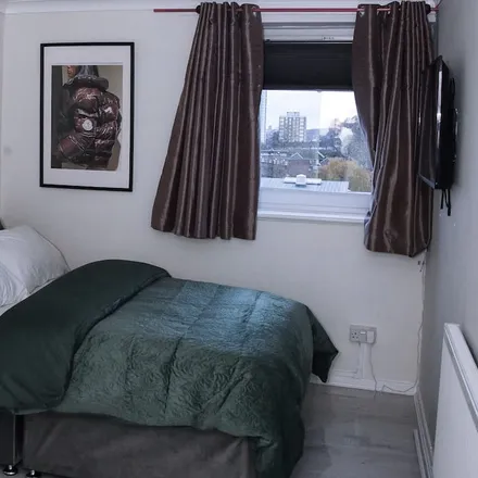 Rent this 2 bed apartment on London in SE18 7HZ, United Kingdom