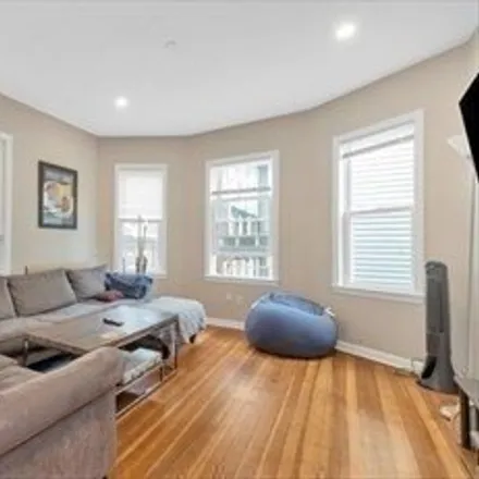 Image 2 - 97 Hillside Street, Boston, MA 02120, USA - Apartment for rent