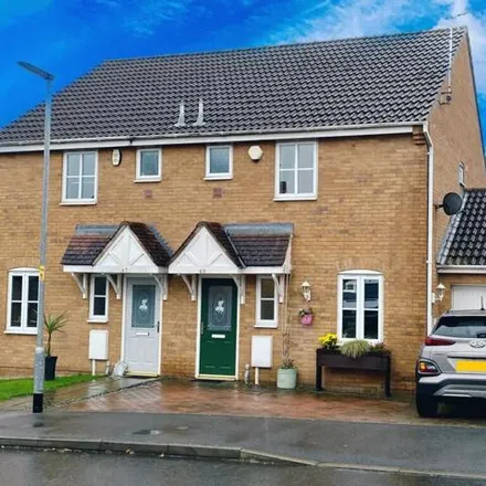 Buy this 3 bed duplex on unnamed road in South Kesteven, NG31 9FP