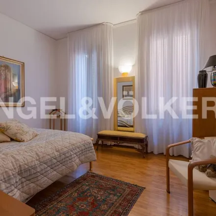 Image 3 - Fratelli Fosetti, Campo San Salvador, 30124 Venice VE, Italy - Apartment for rent
