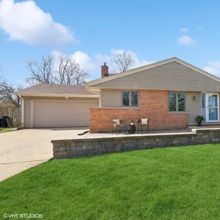 Buy this 3 bed house on 613 East Hill Street in Barrington, IL 60010