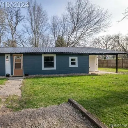 Buy this 3 bed house on 15731 Chippewa Drive in Genesee County, MI 48418