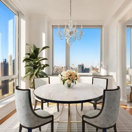 Image 3 - Bridge Tower Place, East 61st Street, New York, NY 10021, USA - Condo for sale