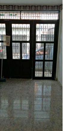 Rent this 8 bed apartment on Calle 11 in Comuna 9, 720025 Perímetro Urbano Santiago de Cali