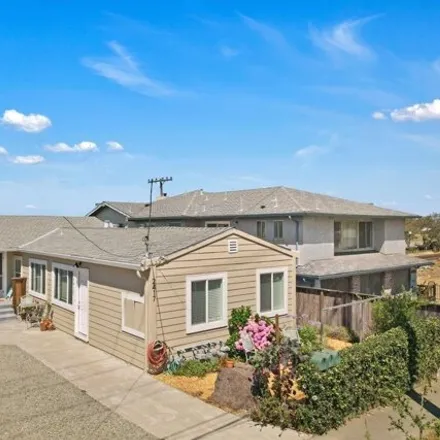 Buy this 5 bed house on 2417 Columbia Blvd in Richmond, California