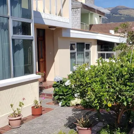 Buy this 6 bed house on Hernando Chica in 170303, Quito