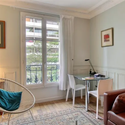 Image 6 - 1 Rue Sextius Michel, 75015 Paris, France - Apartment for rent