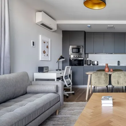 Rent this 2 bed apartment on Madrid in Calle del Doctor Esquerdo, 125