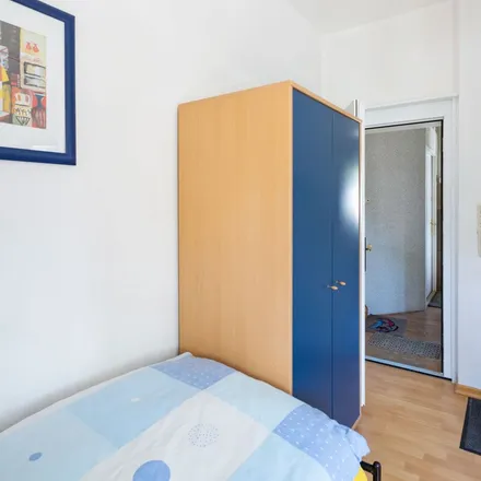 Rent this 1 bed apartment on Arnsteiner Straße 1 in 60389 Frankfurt, Germany