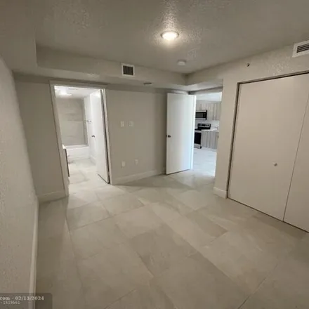 Image 6 - 13150 Memorial Highway, North Miami, FL 33161, USA - Apartment for rent
