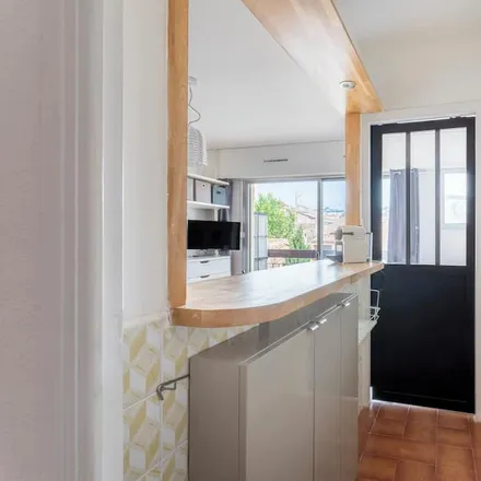 Rent this studio apartment on 83150 Bandol