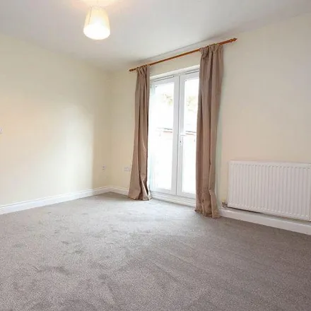 Image 3 - 17 Dart Walk, Exeter, EX2 7QF, United Kingdom - Apartment for rent