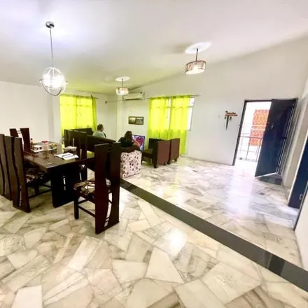 Buy this 4 bed apartment on Manuel Rendón Seminario 1309 in 090112, Guayaquil