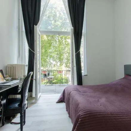 Image 2 - Rue du Trône - Troonstraat 227, 1050 Ixelles - Elsene, Belgium - Apartment for rent