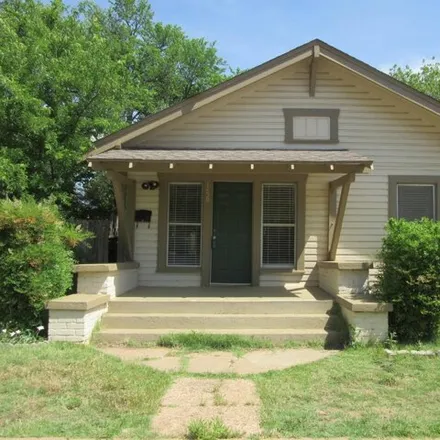 Rent this 2 bed house on 1456 South 12th Street in Abilene, TX 79602